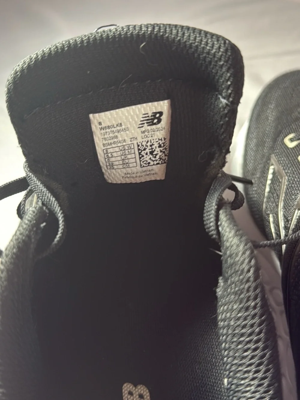 New Balance Men's Black and White Fresh Foam Sneakers